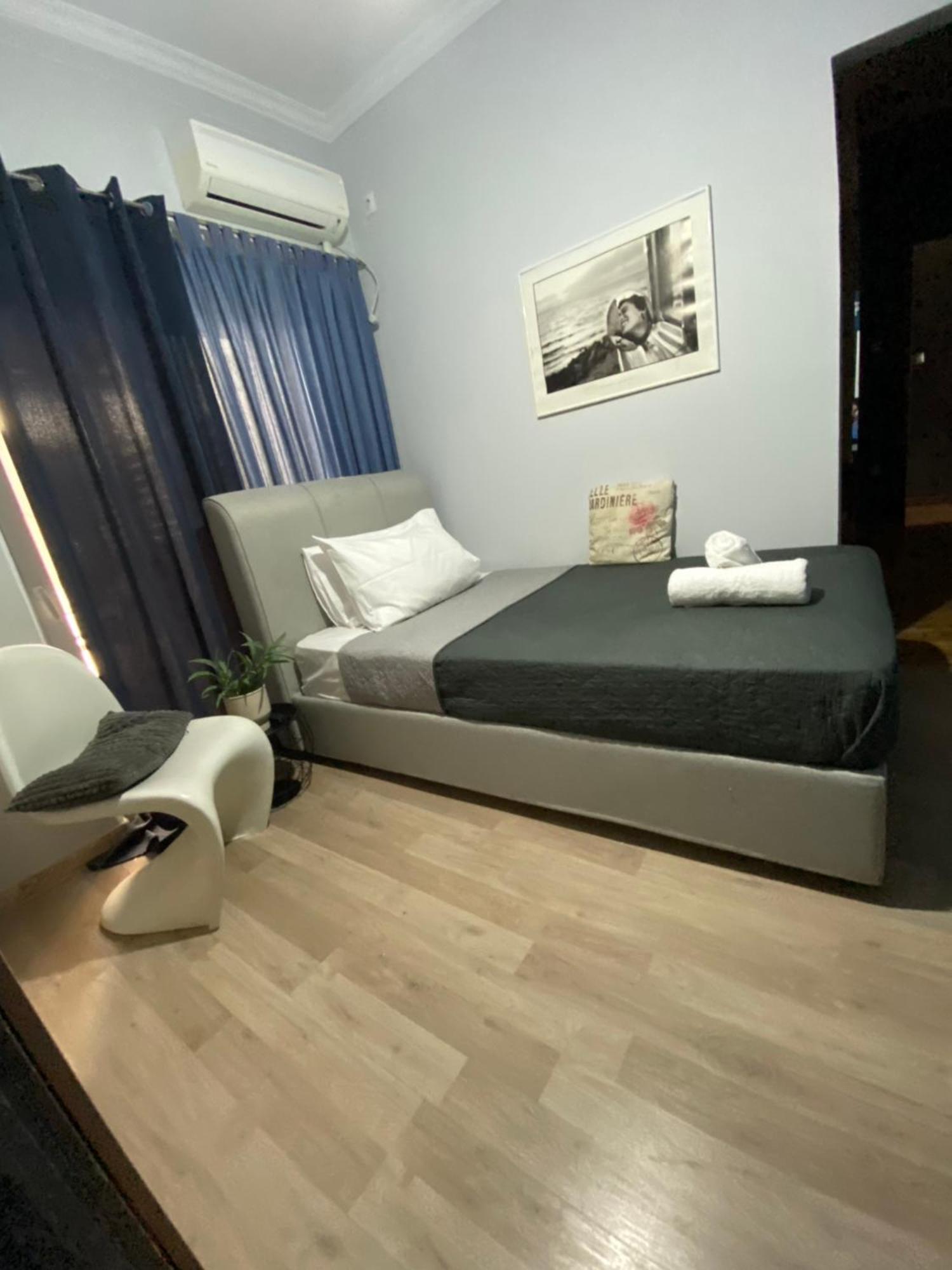 Marina Zeas Seaview House-Marinaq Lägenhet Pireus Exteriör bild